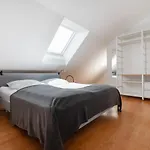 Vienna Roof Top Apartment With Terrace, Parking And Ac
