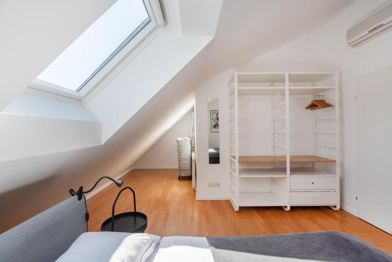 Roof With Terrace, Parking And Ac