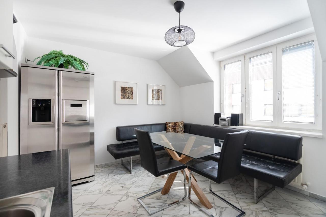Roof With Terrace, Parking And Ac * Wien